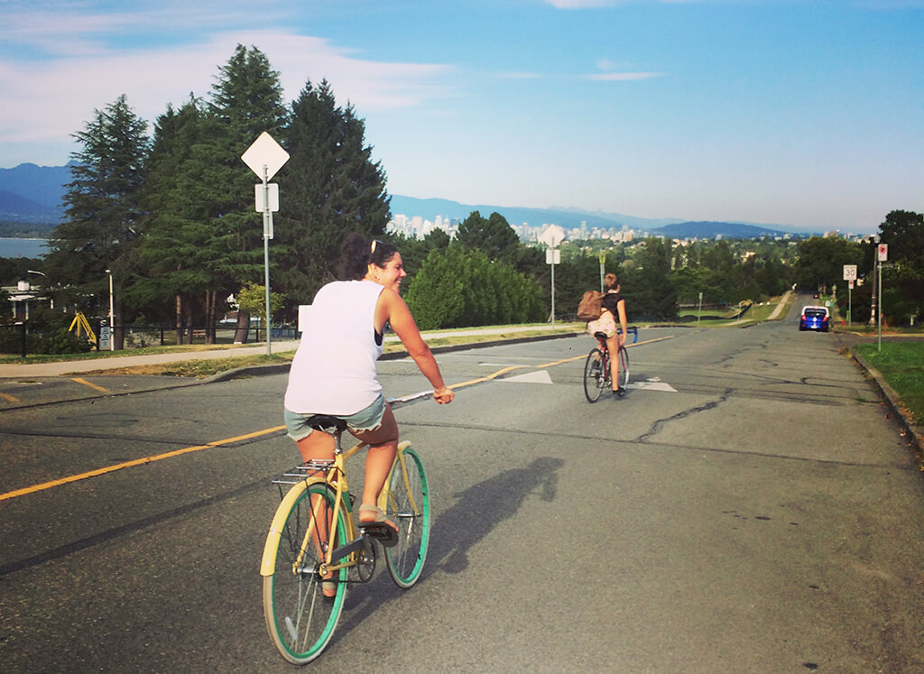 State Bicycle Co. Shoreline Deluxe City Bike Review Momentum Mag