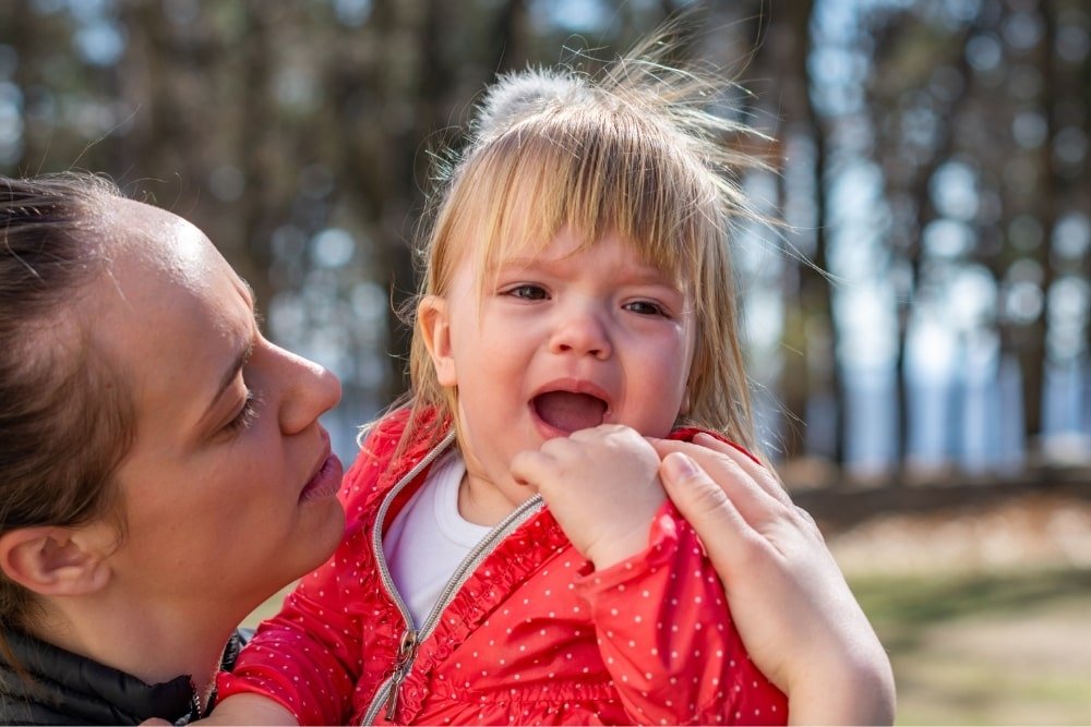 Signs of Maternal Separation Anxiety in Mothers and How to Cope With Them