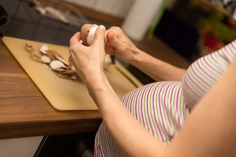Can You Eat Mushrooms While Pregnant? Mommie Again