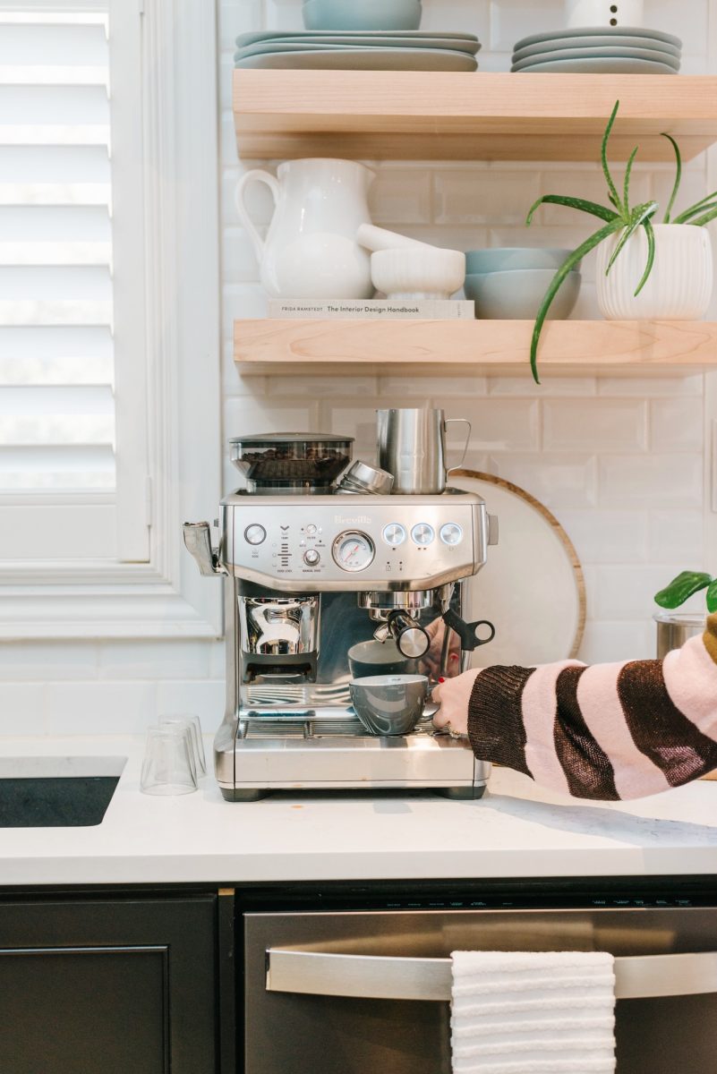 The best (assisted) manual espresso machine | Mommy Gearest