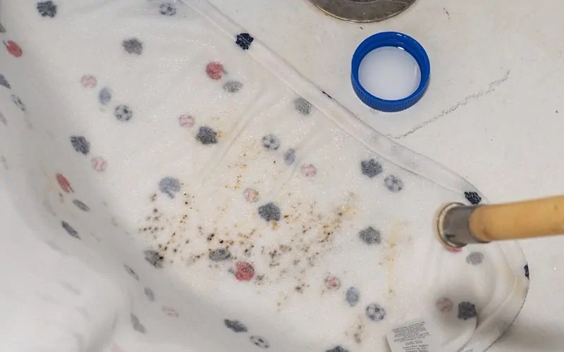 How to Remove Mildew From Clothes or Baby Blankets (without ruining