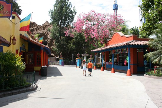 SoCal Guide What to Do, See and Eat at Knott's Berry Farm