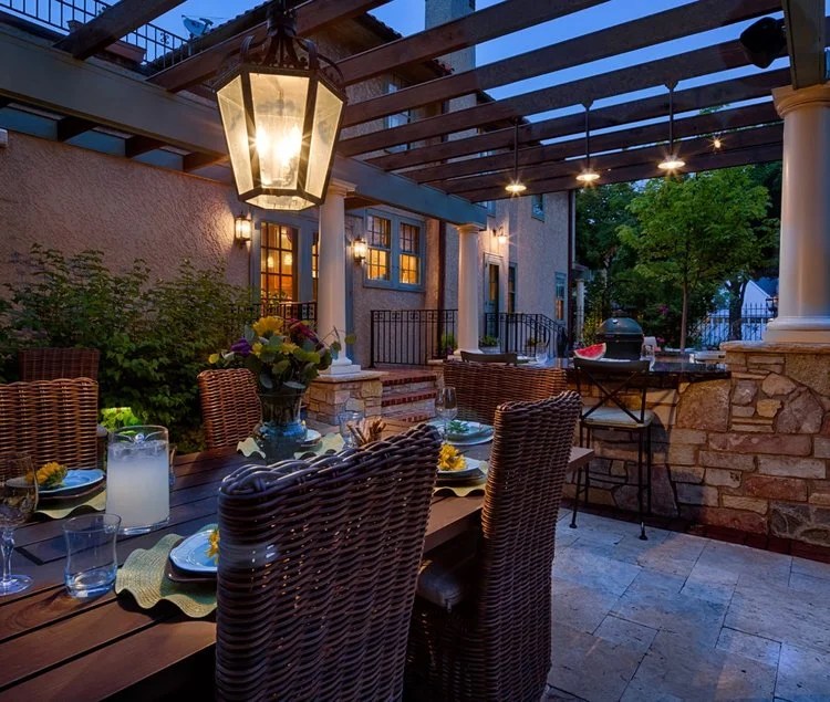 Mom's Design BuildMinneapolis Courtyard Design