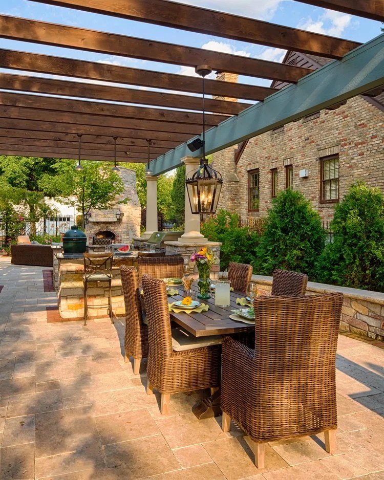 Mom's Design BuildMinneapolis Courtyard Design