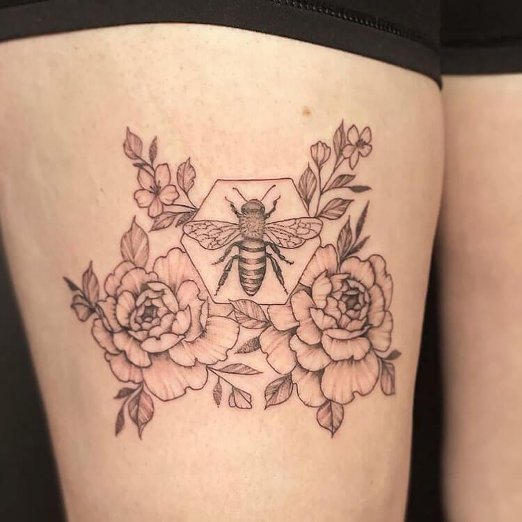 18 Bee Tattoo Design Ideas For Women - Mom's Got The Stuff 750_x_750_jpg