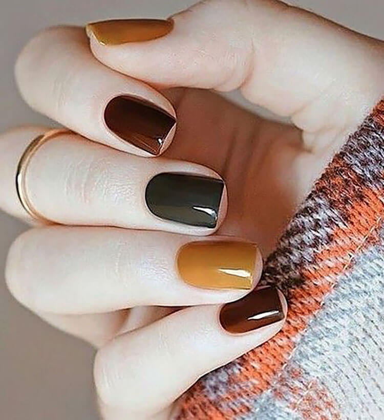 15 Stunning August Nail Designs 2021 You Can't Miss!