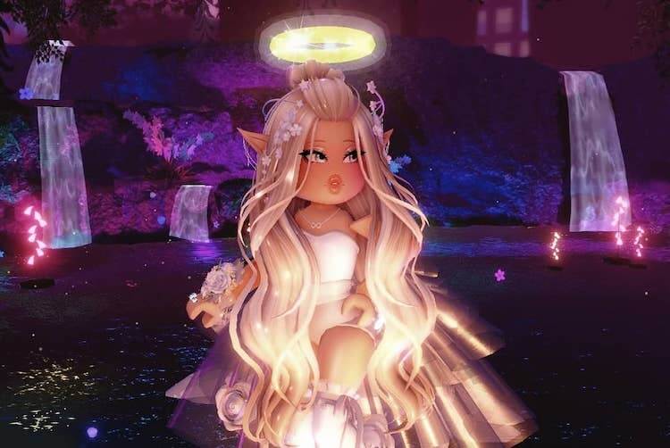 15 Girly Roblox Royale High Outfits Watson Loquiall