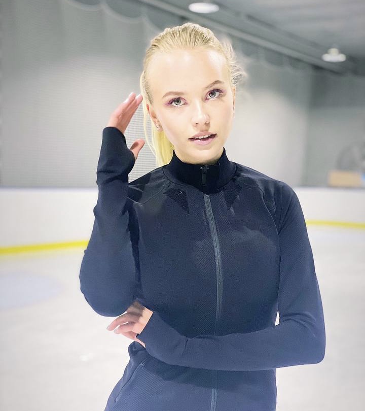 Discover the Magic of Figure Skating in the South of France with Yulia