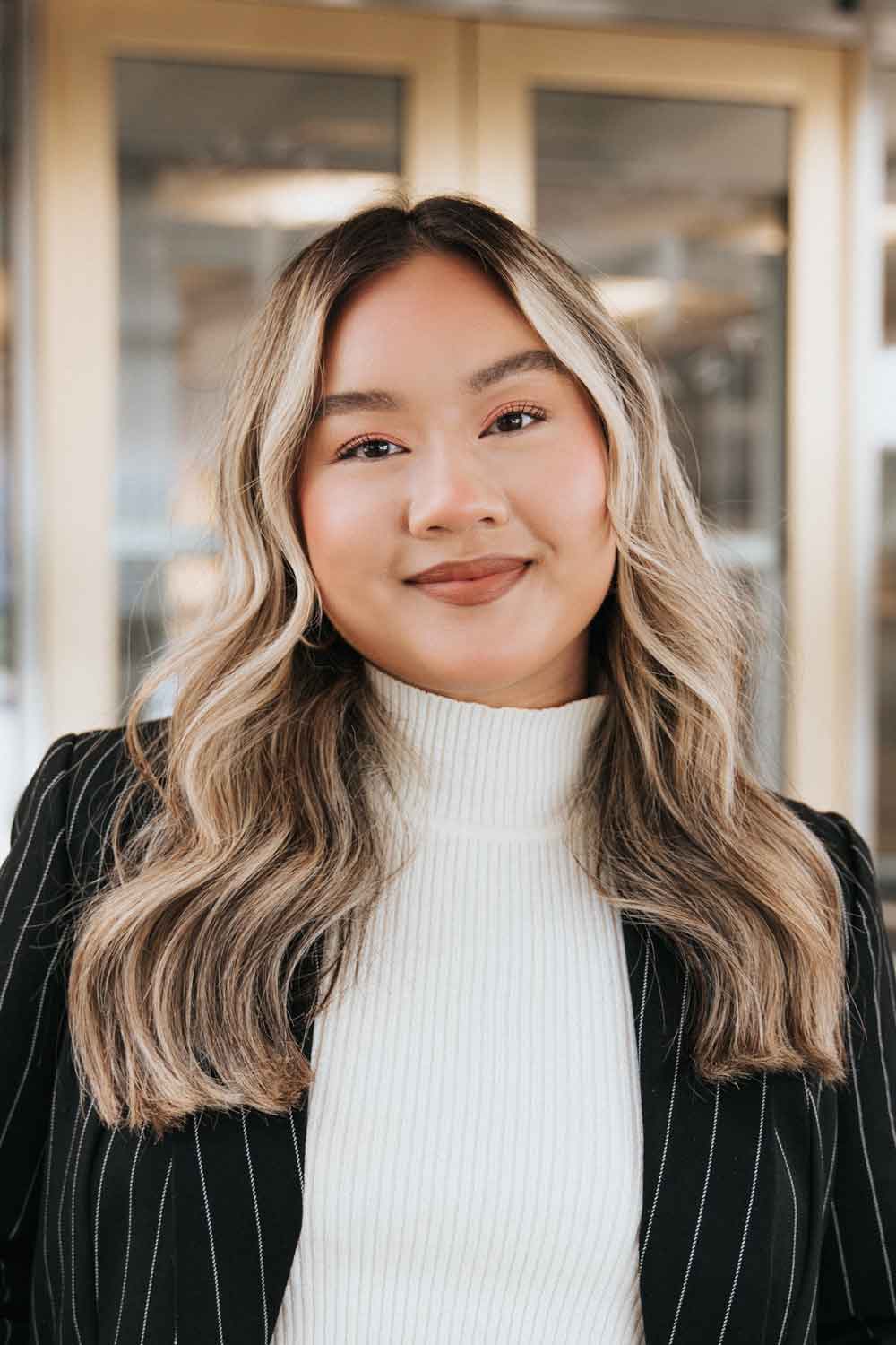 What to Wear for Professional Headshots Monarkk