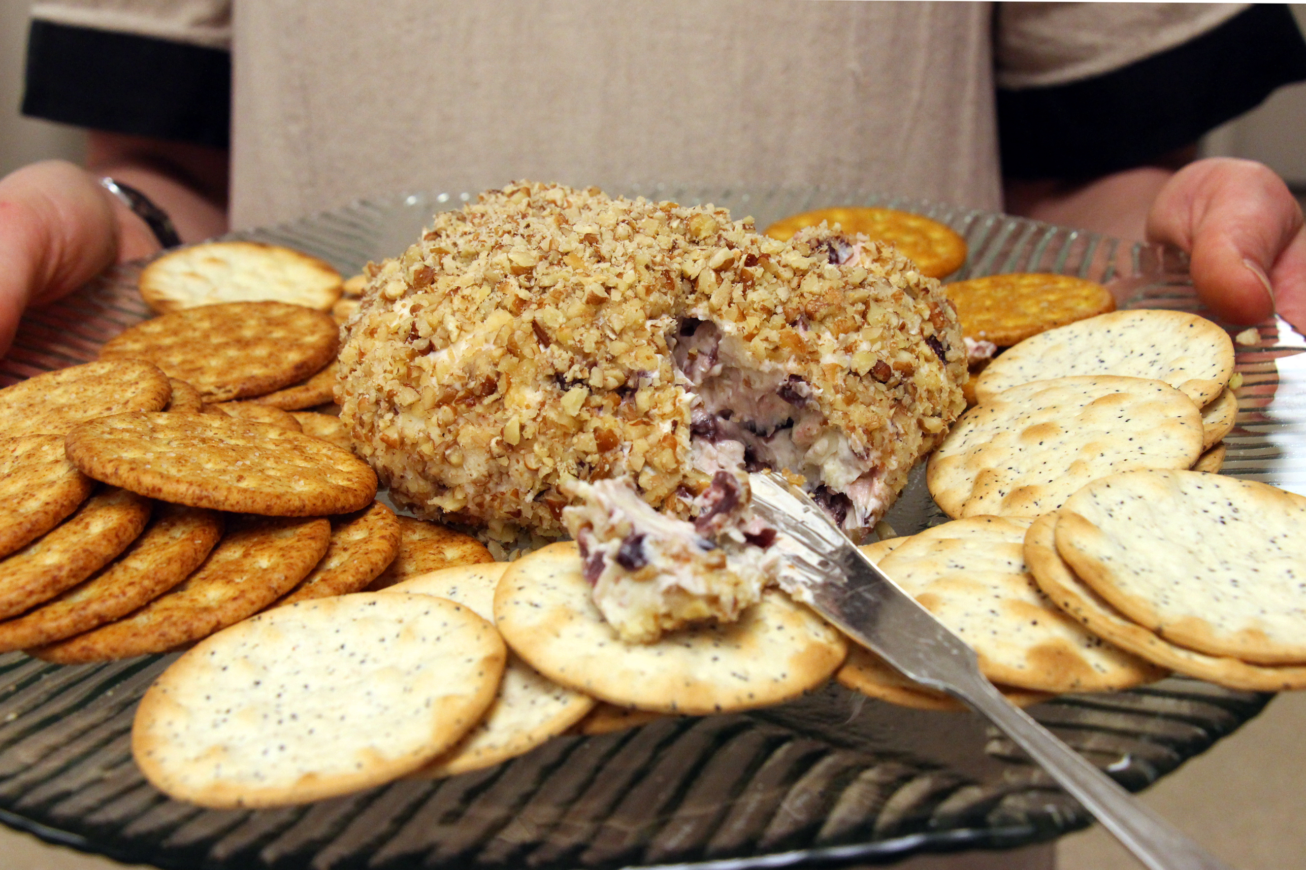 Cheddar/Parmesan Cheese Ball with port wine soaked craisins Recipes
