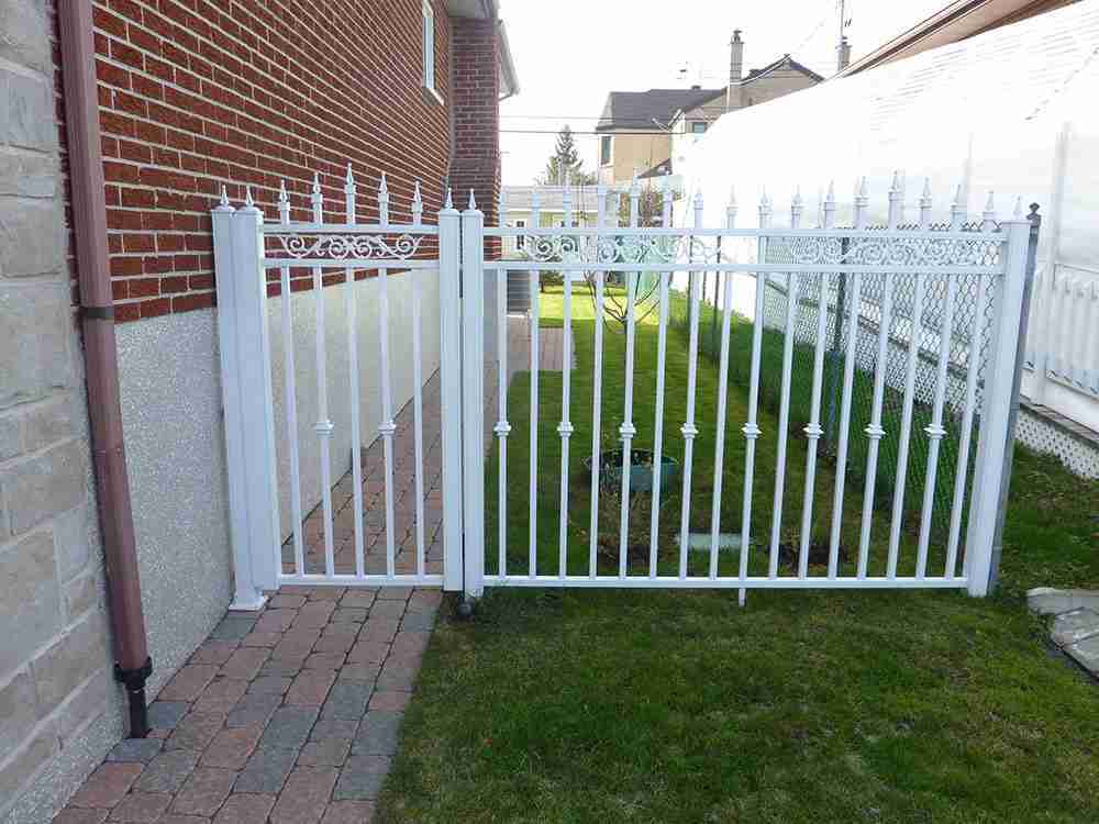 Aluminum Fence Benefits Things To Consider Mondi Aluminum