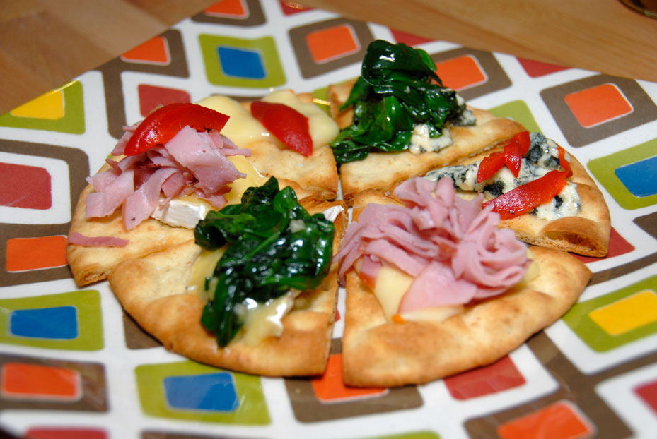 MINI PITA BREAD APPETIZERS ON JANUARY 7 Mondo Dinner