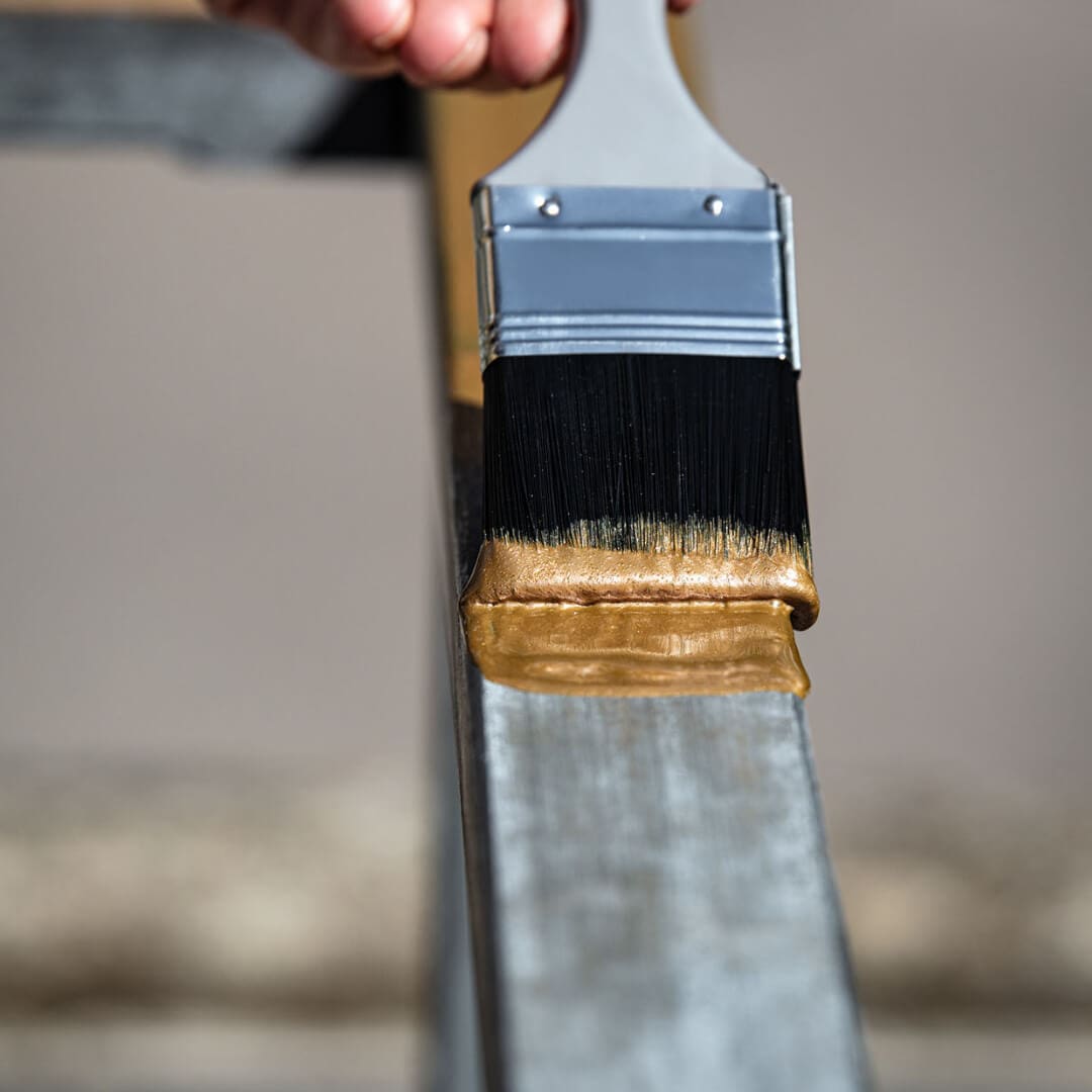 Enamel Vs. Acrylic Paint Understanding The Differences Mondoro