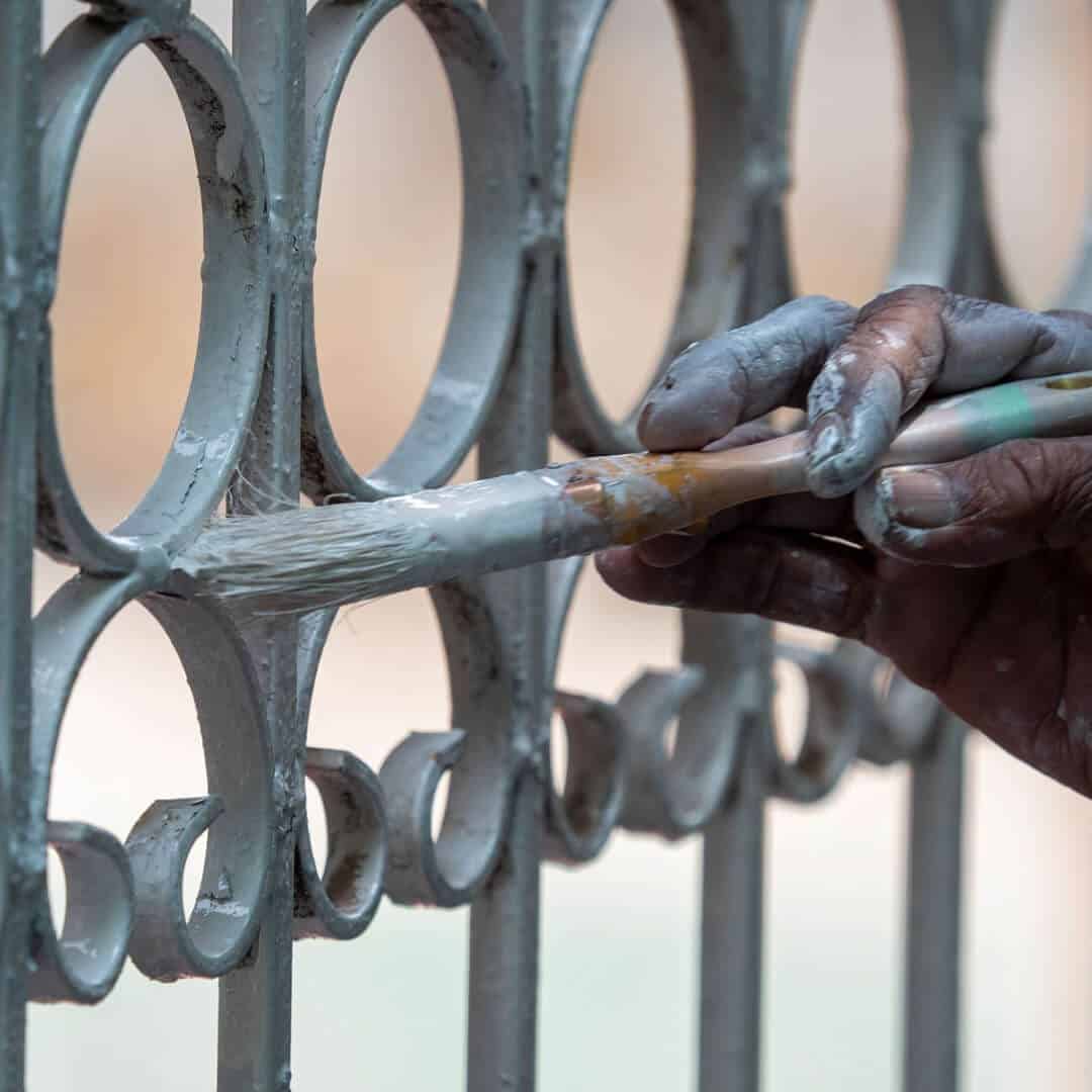 The Pros And Cons Of Lacquer Vs. Enamel Finishes Mondoro