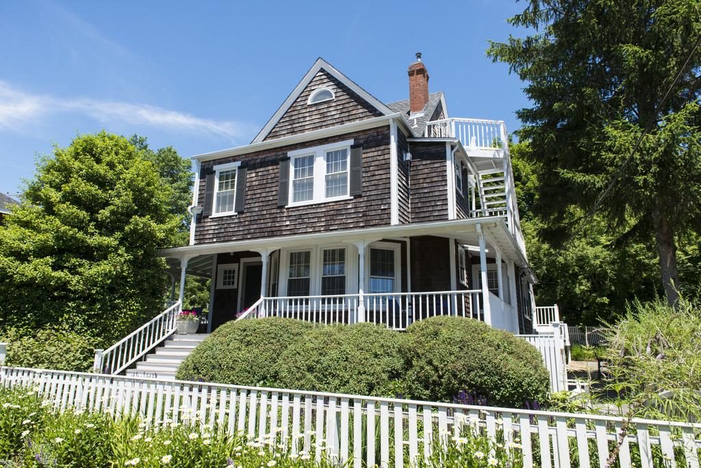 The Top Five Rated Hotels in Martha's Vineyard