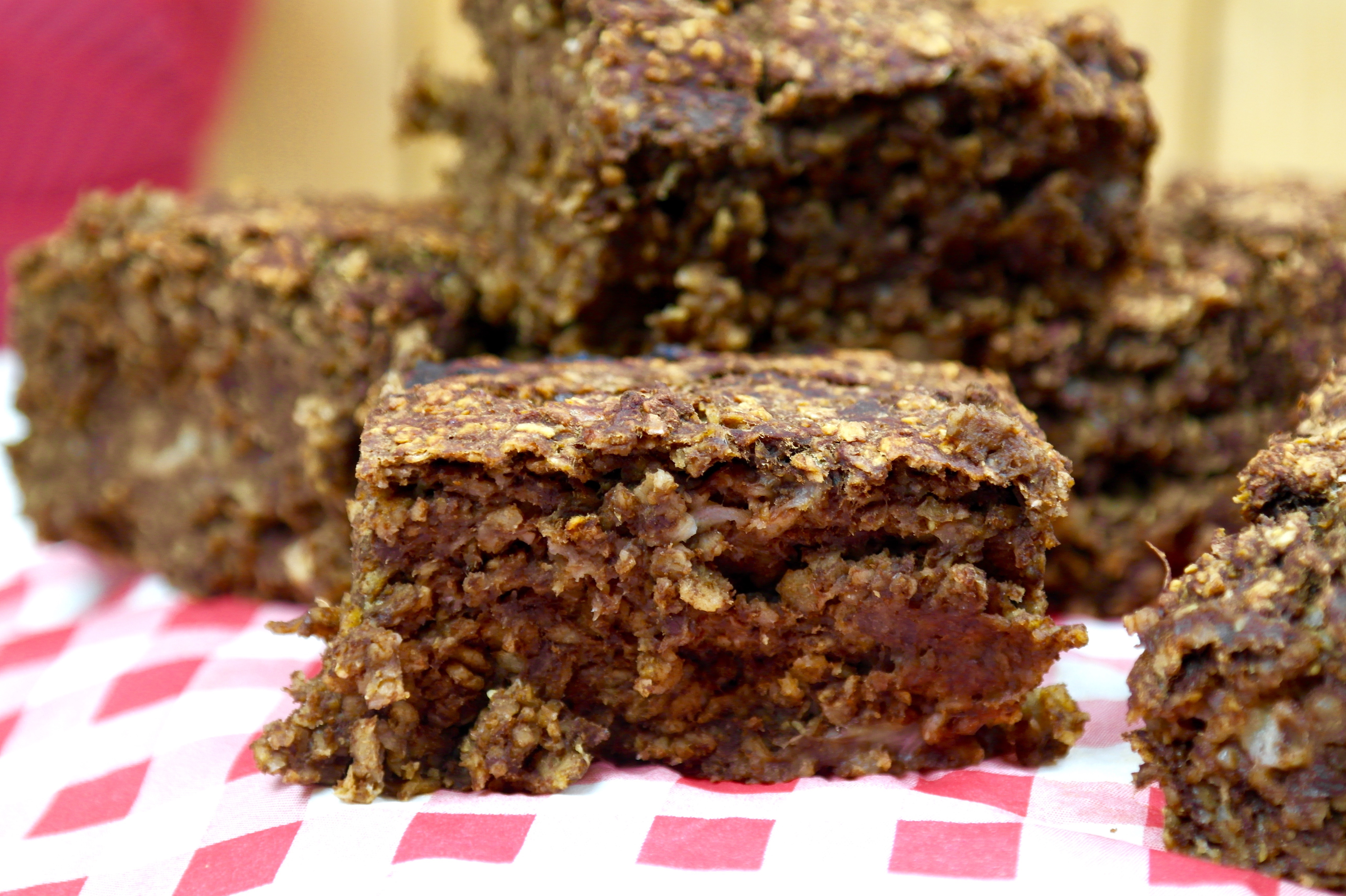 Carrot brownies ( vegan) Monique van der Vloed