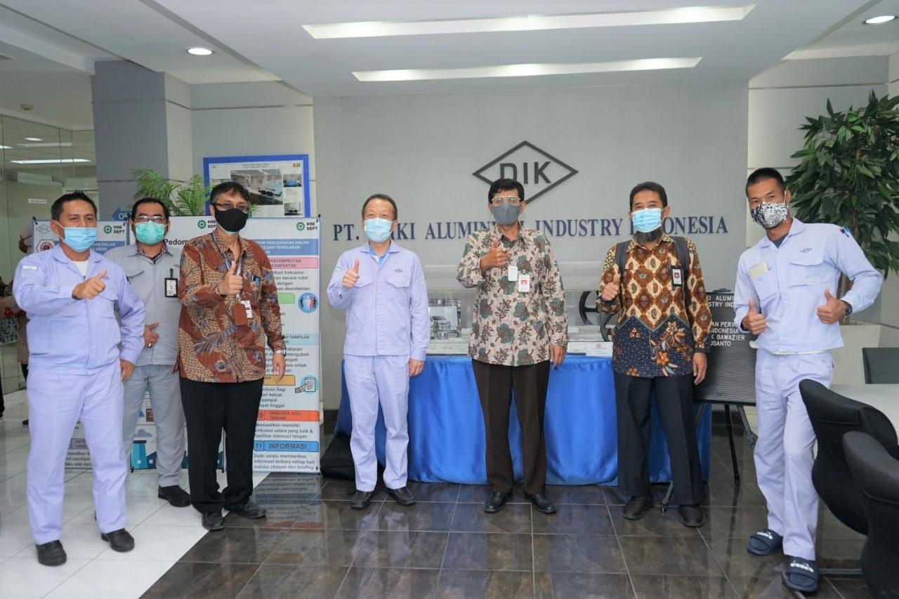 Upaya Pemerintah Jaga Aktivitas Industri MONITOR