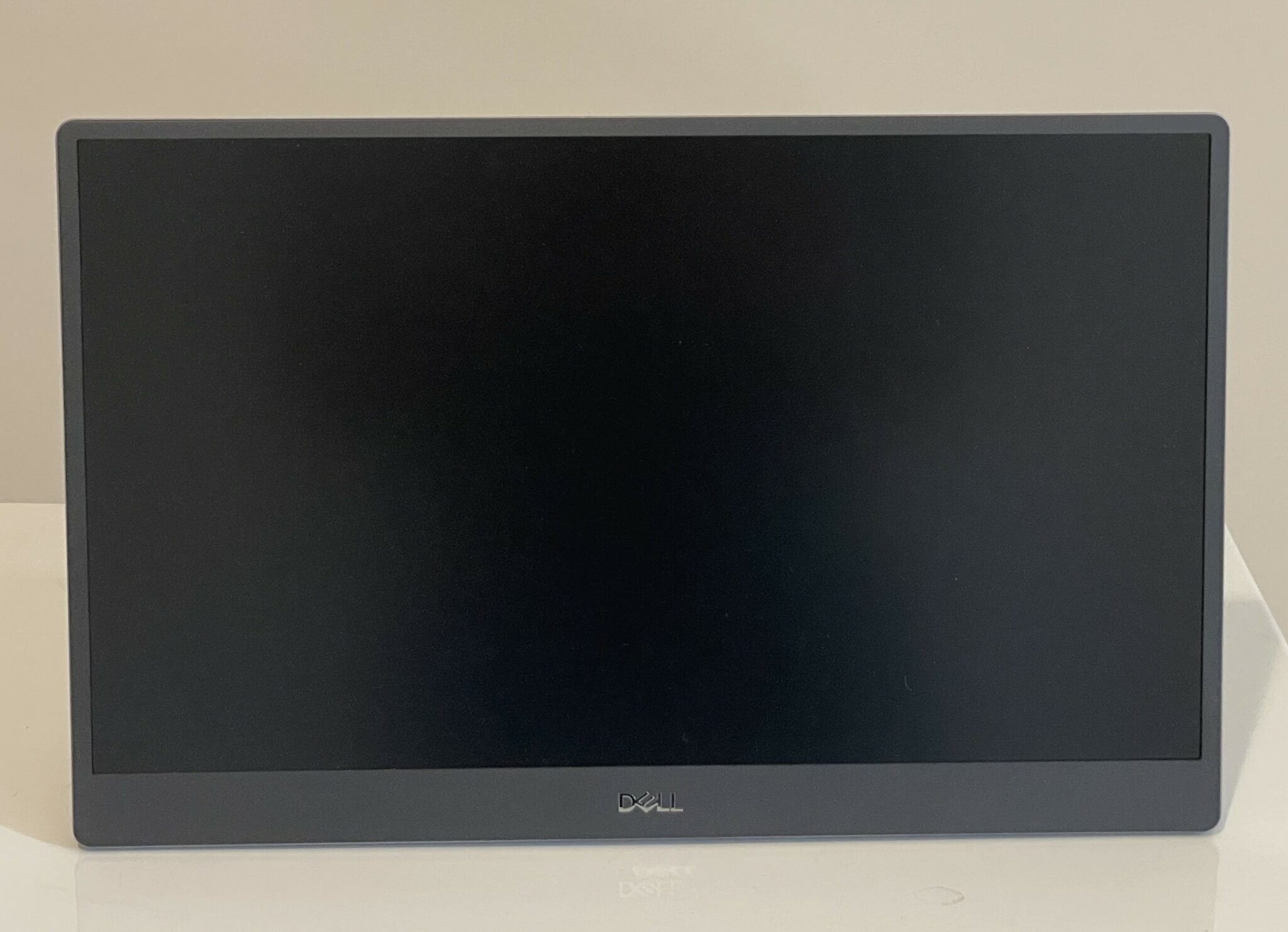 Dell C1422H Review Dell’s First Portable IPS Monitor for Professionals