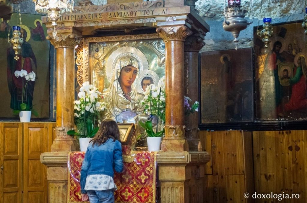 Foto Adormirea Maicii Domnului Sau Sfanta Maria Mare Una Dintre Cele Mai Mari SÄrbÄtori Ale Romanilor TradiÈii Obiceiuri Èi SuperstiÈii Monitorul De Vrancea