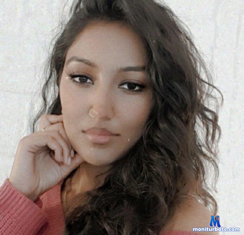 aurora_maharaj786's Stripchat Performer Account and Live Cam Profile details