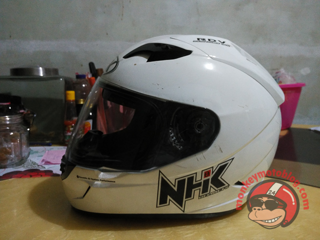 Fisik Helm NHK GP1000 