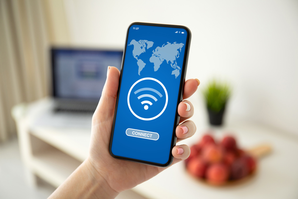 WiFiで位置情報が正確になる理由とは？GPSとの違いと利用の注意点を解説 MONOREAD（モノリード）