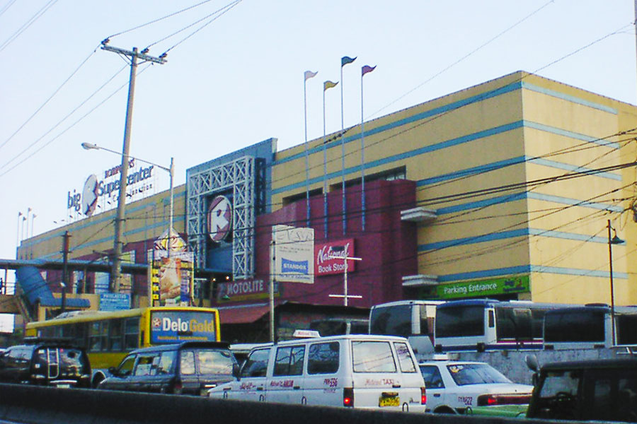 Robinsons Place Cainta Monolith