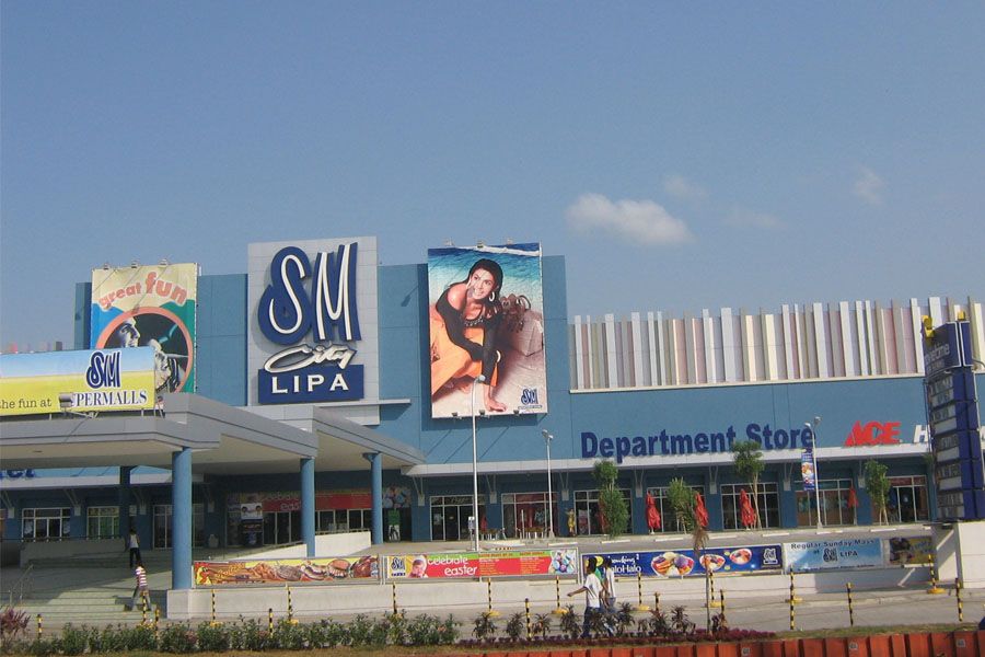 SM City Lipa Monolith