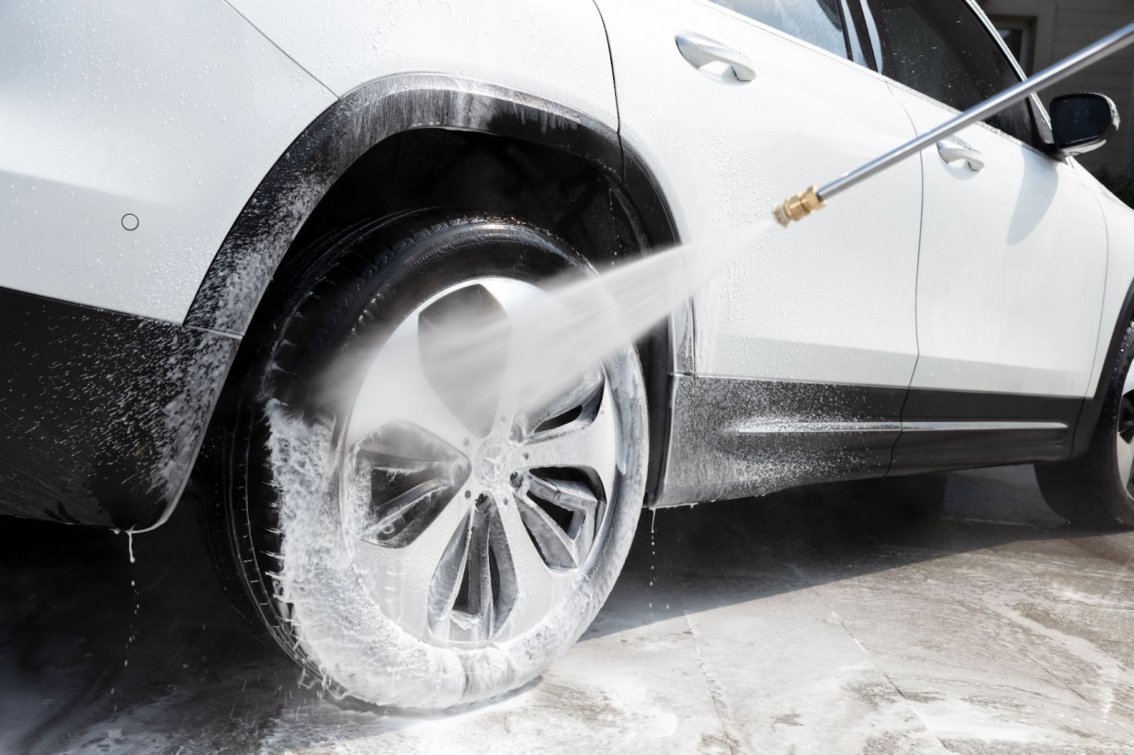 Pressure Washing Safety Tips A Comprehensive Guide for Using Giraffe