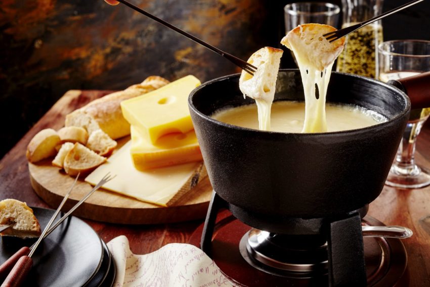 Fondue Party at Home Winter seasonal Exclusive Monsieur CHATTÉ