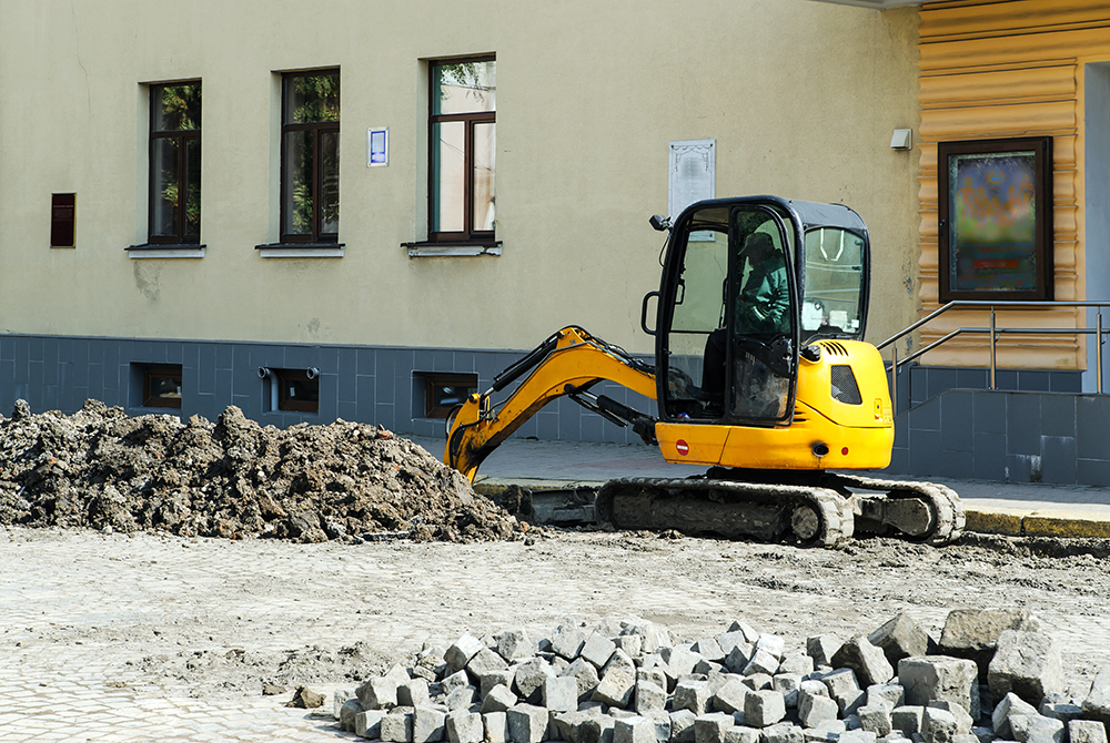 Top 5 Most Common Uses for a Mini Excavator with Rubber Tracks