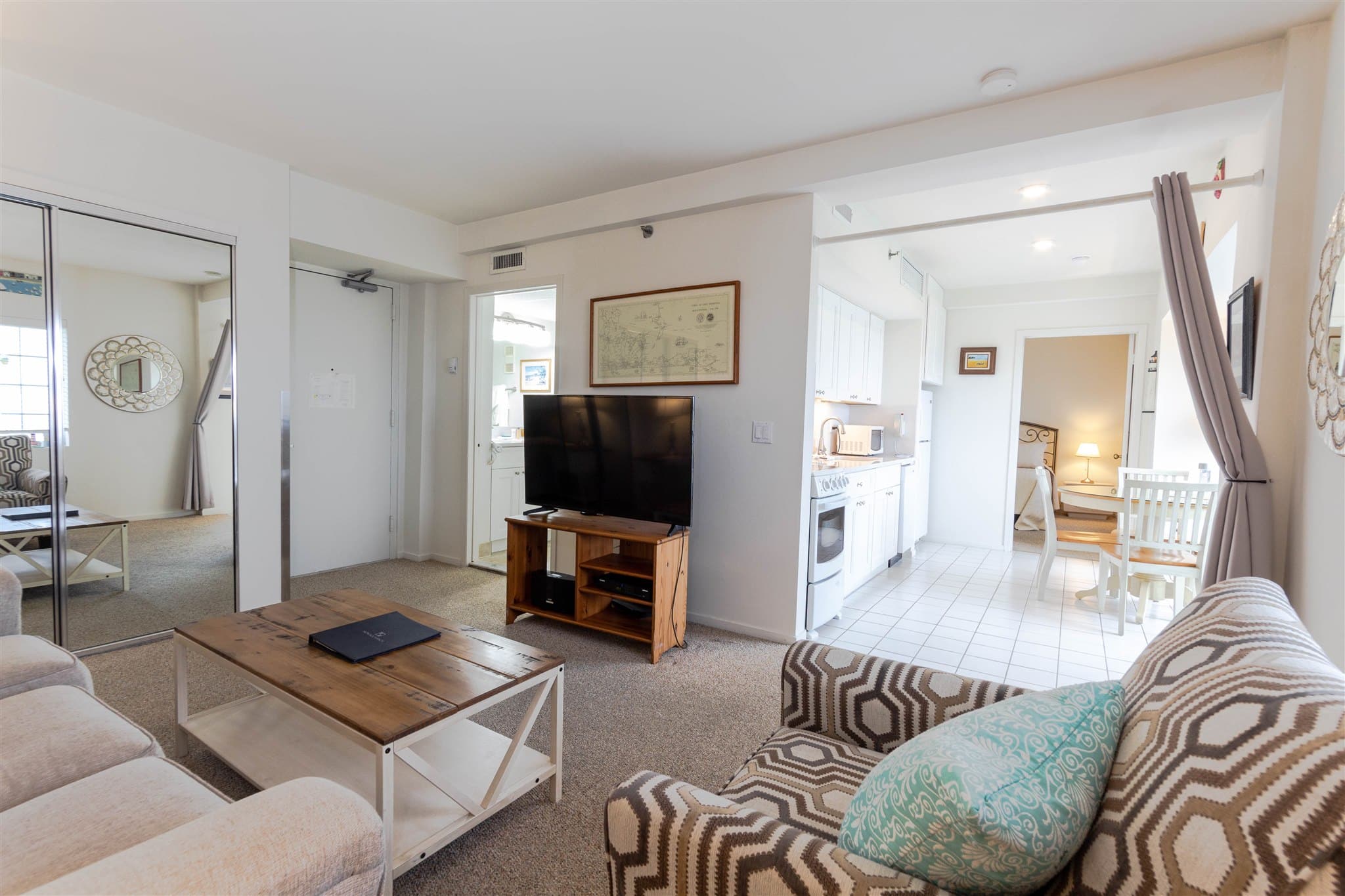 One Bedroom Luxury Suite, Two Baths, Simplex 1BLS Montauk Manor