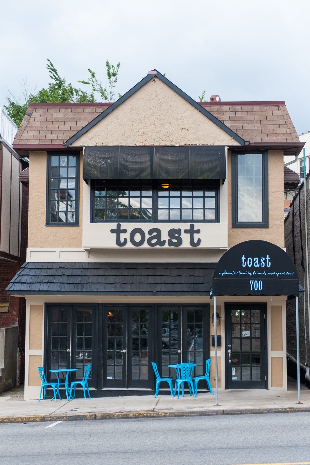 Toast Montclair’s Brilliant Brunch Community The Montclair Dispatch