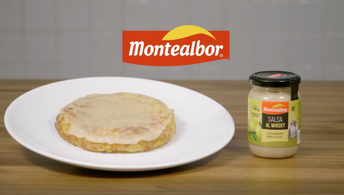 Tortilla de patatas con salsa al whisky