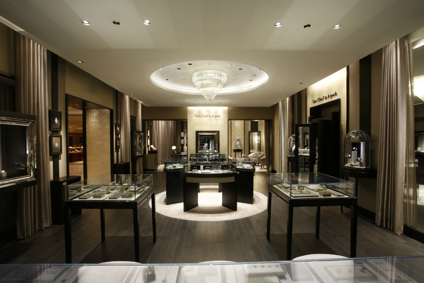 Van Cleef & Arpels at Birks Vancouver MONTECRISTO