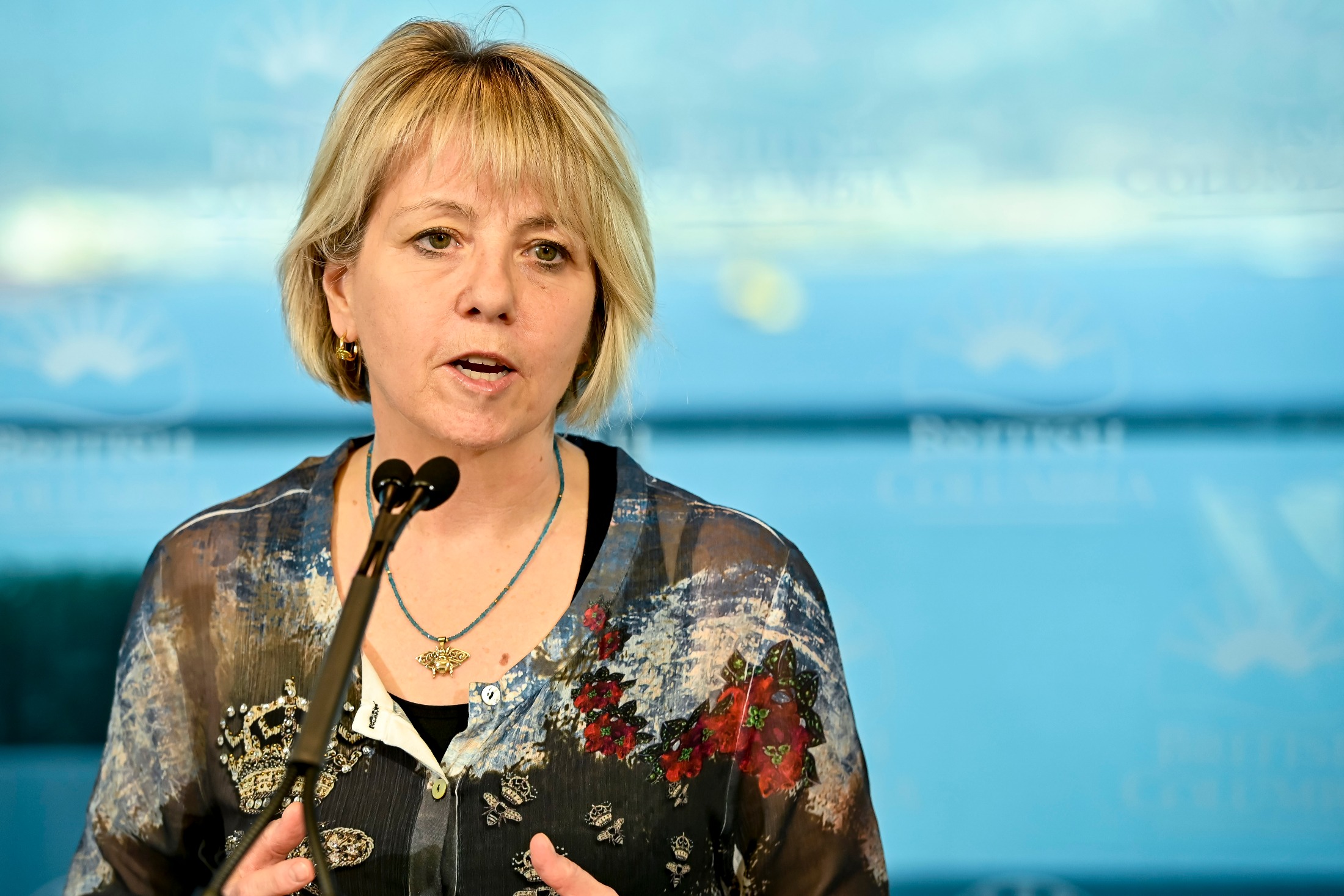 Dr. Bonnie Henry Follows B.C.s CenturyOld Tradition of Wom DaftSex HD