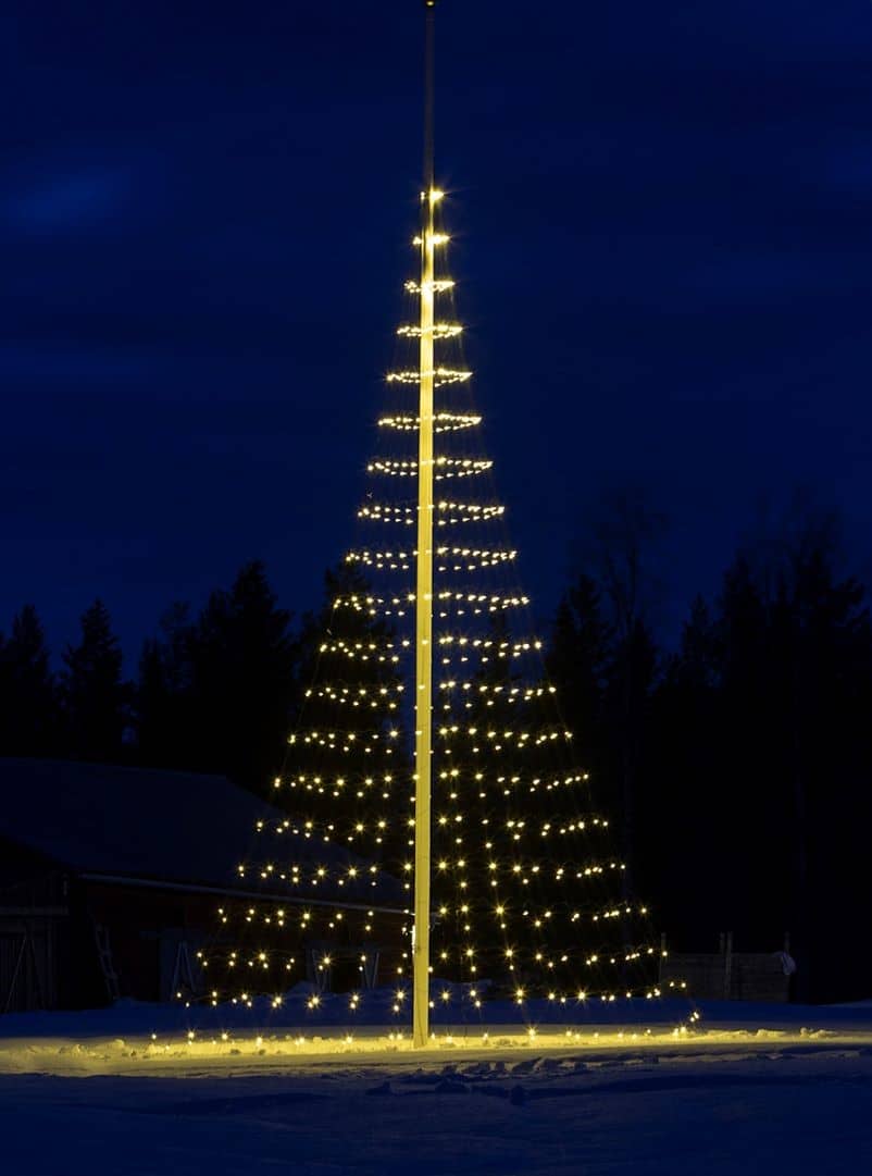 FLAGPOLE CHRISTMAS TREE