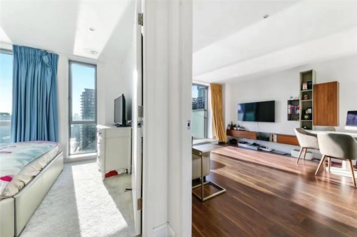 Pan Peninsula East, 3 Pan Peninsula Square, London, E14 9HP Real