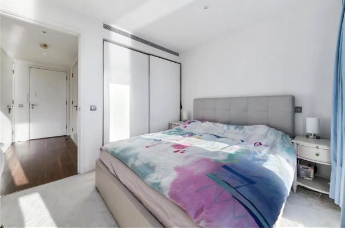 Pan Peninsula East, 3 Pan Peninsula Square, London, E14 9HP Real