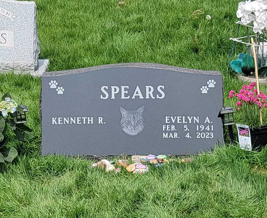 Slant Gravestones, Granite Slant Face Grave Markers, Slant Memorials