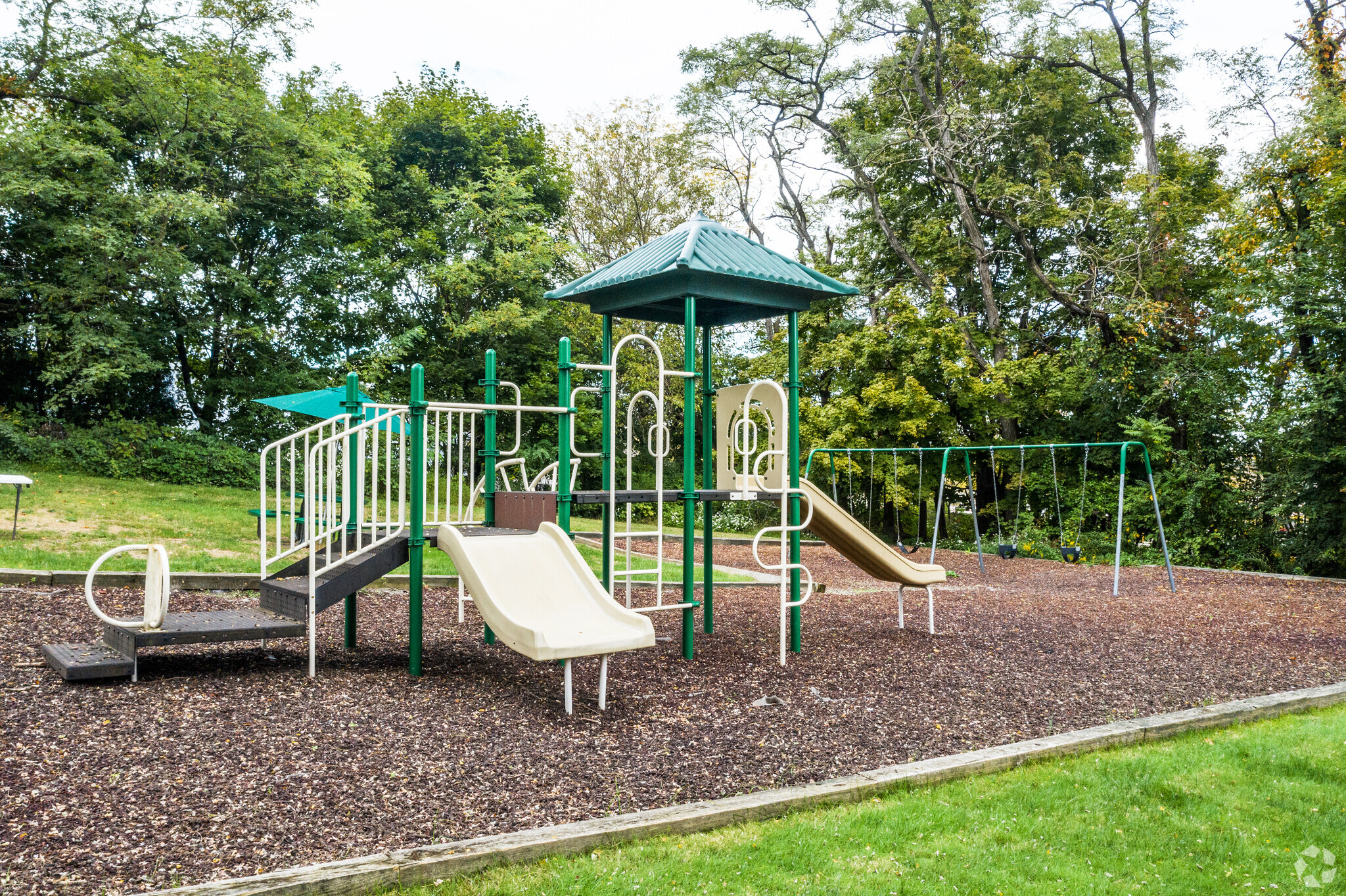 Valley View Apartments Montium I Property Investment and Management