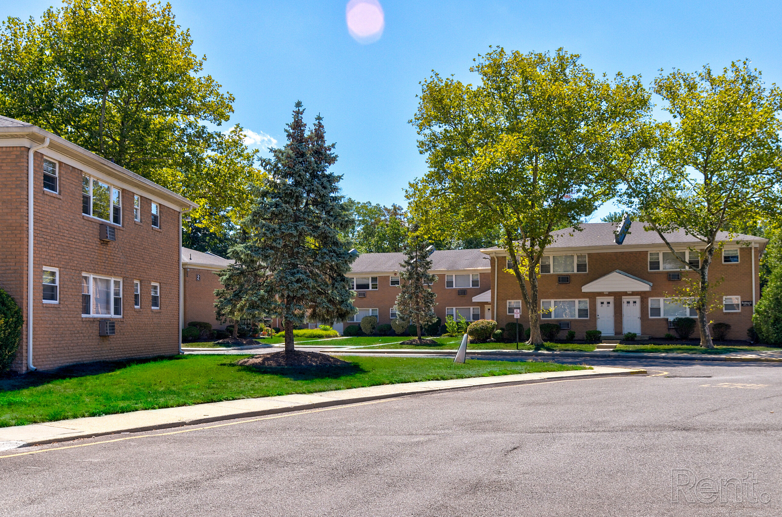 Properties Montium I Property Investment and Management for Multi