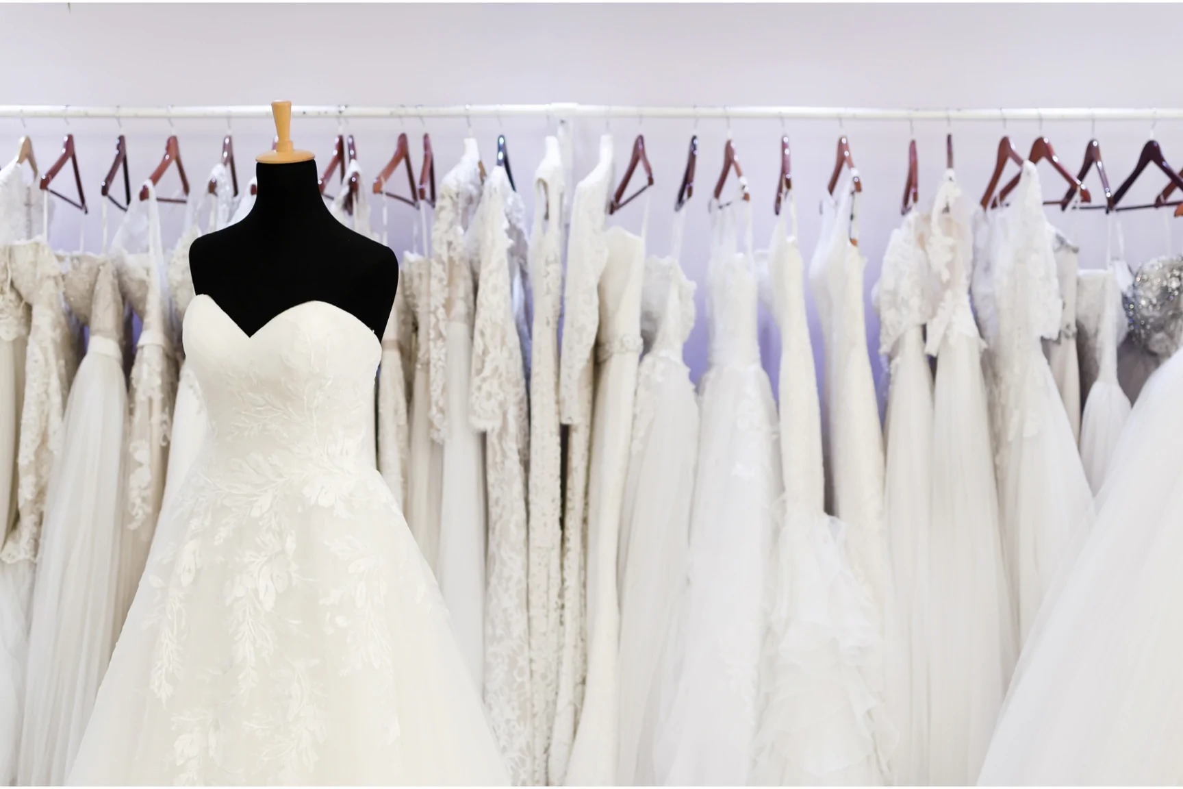 How to Find the Best OfftheRack Wedding Dress Montrose Tailors & Bridal