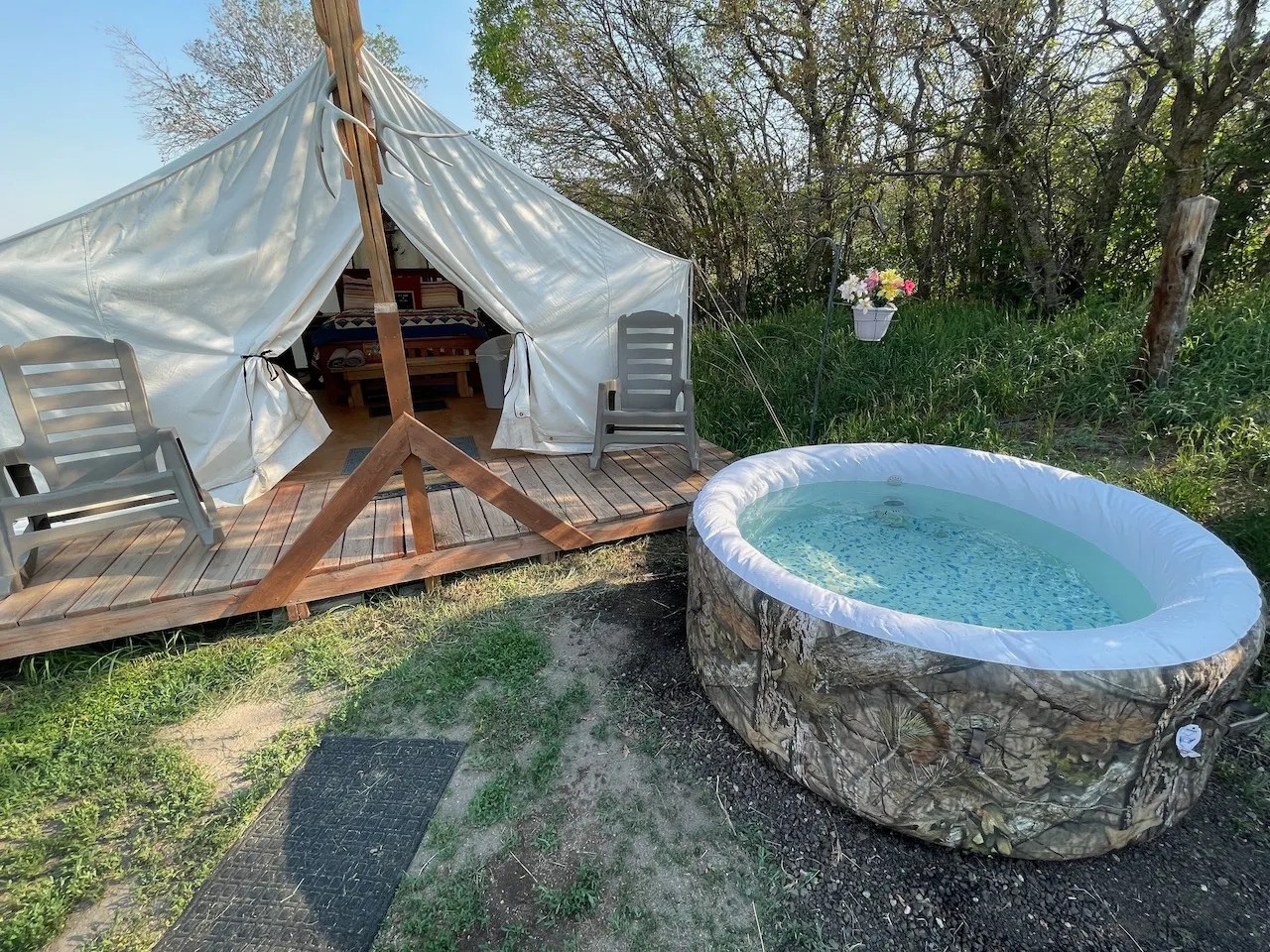 Hot Tubs (NEW!) Monument Glamping