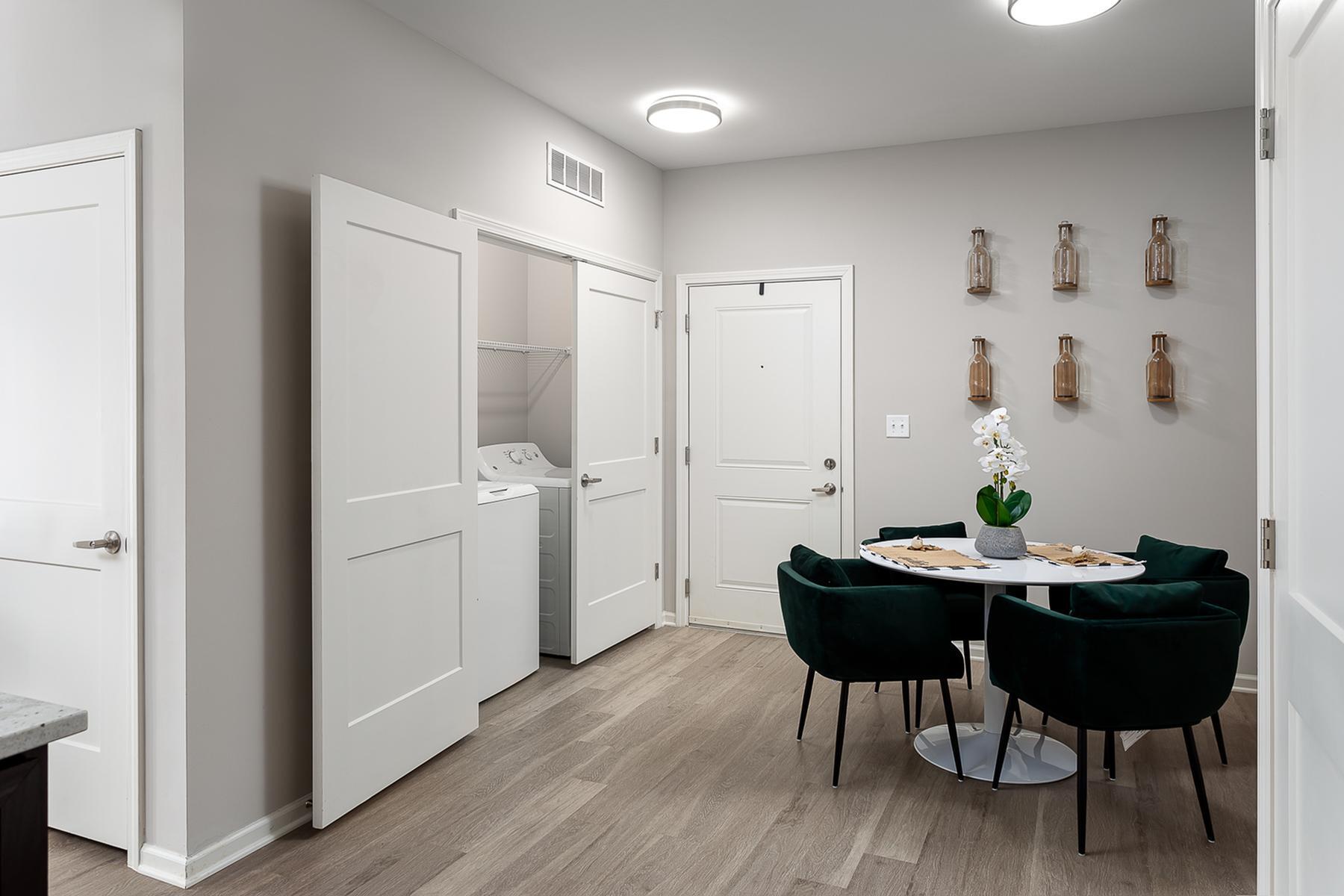 Moonlight Apartments Southeast Austin Apartments for Rent