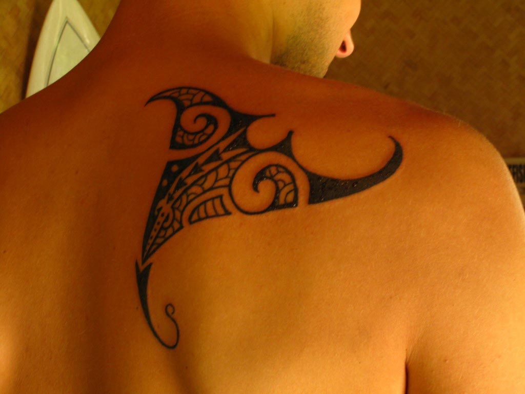 Machine Tattoo 2 Tahitian Tattoo Artist on Moorea, French Polynesia