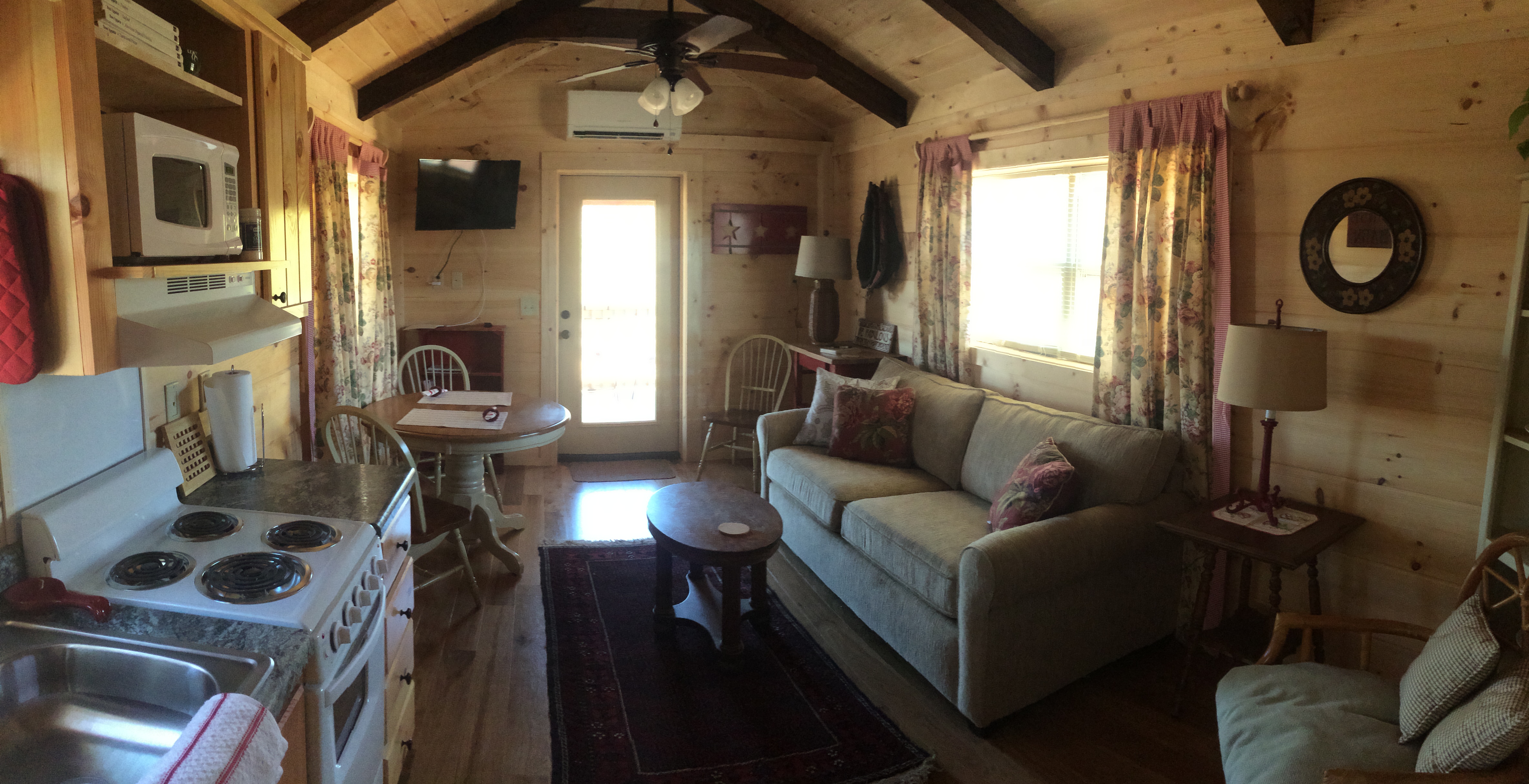 Cabin 1 (2) Moore Road Cabins