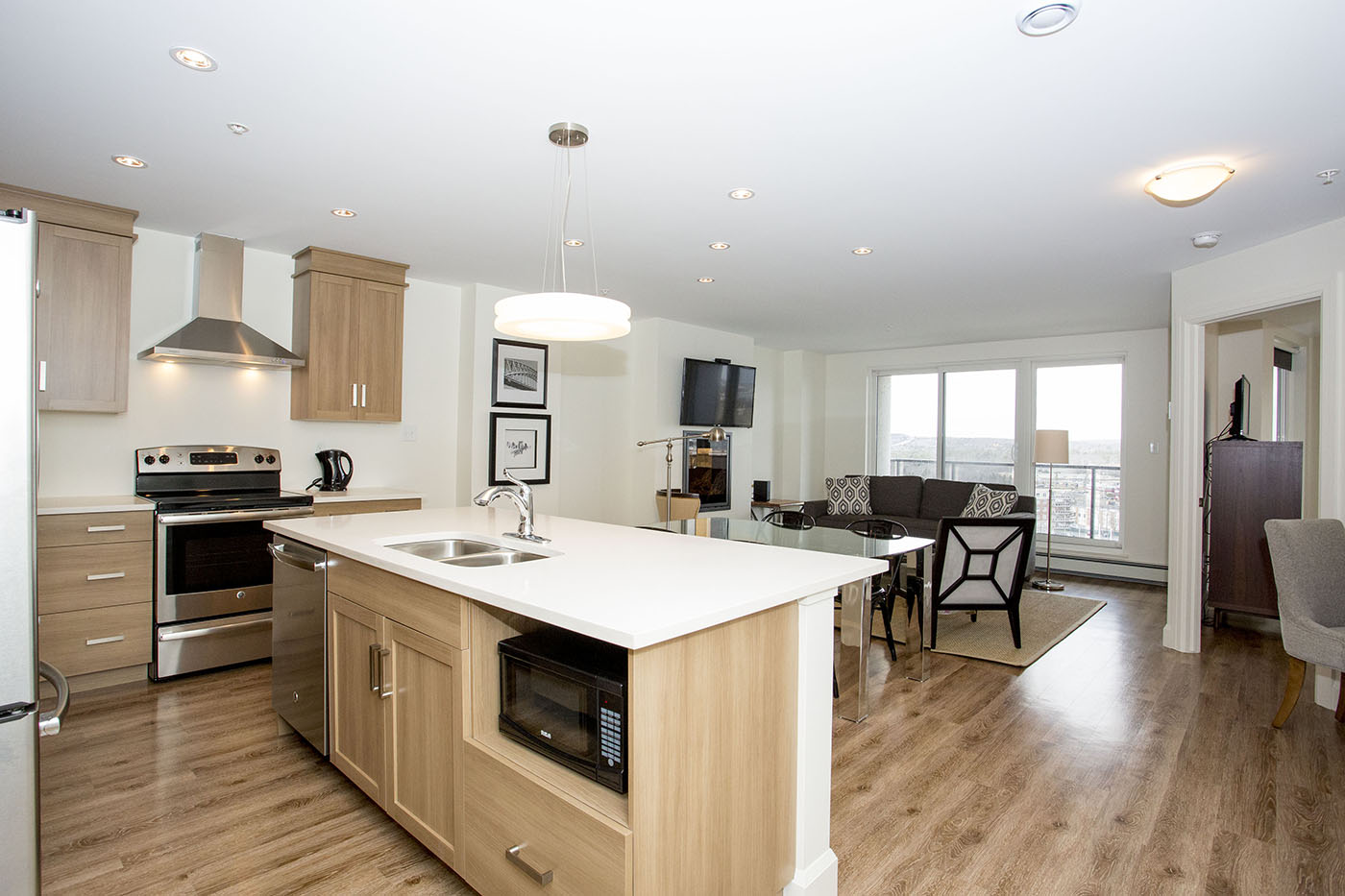 001 (1) Moore Suites Furnished Apartments