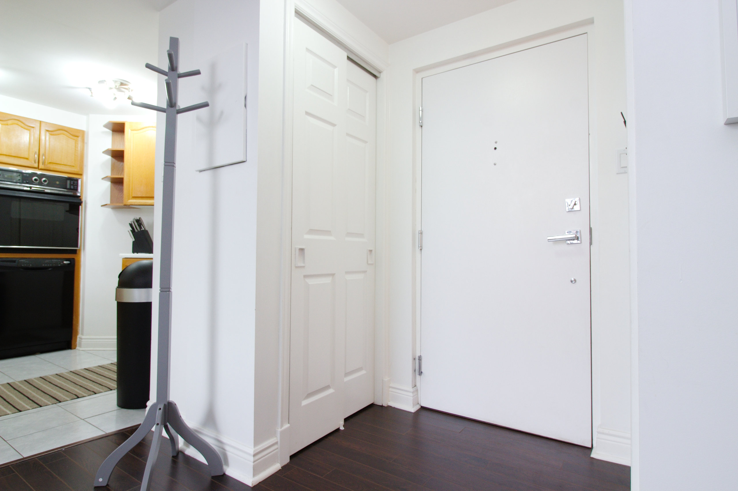 01 Moore Suites Furnished Apartments