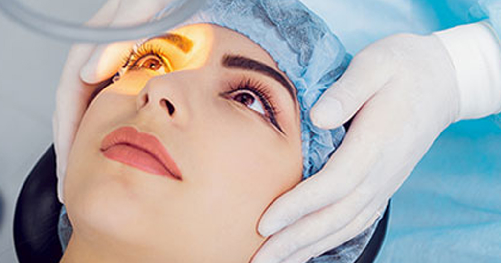 What Is refractive surgery Moorfields Eye Hospital UAE